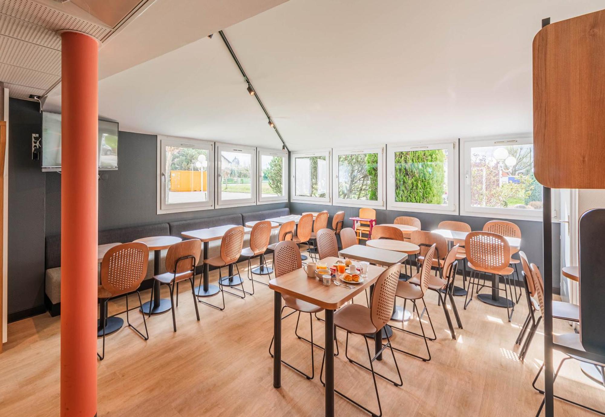 B&B Hotel Mulhouse Sausheim Esterno foto